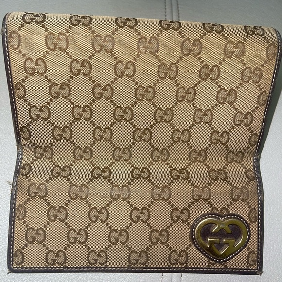 Gucci Brown Monogram Wallet with Gold Heart Logo - Picture 6 of 8